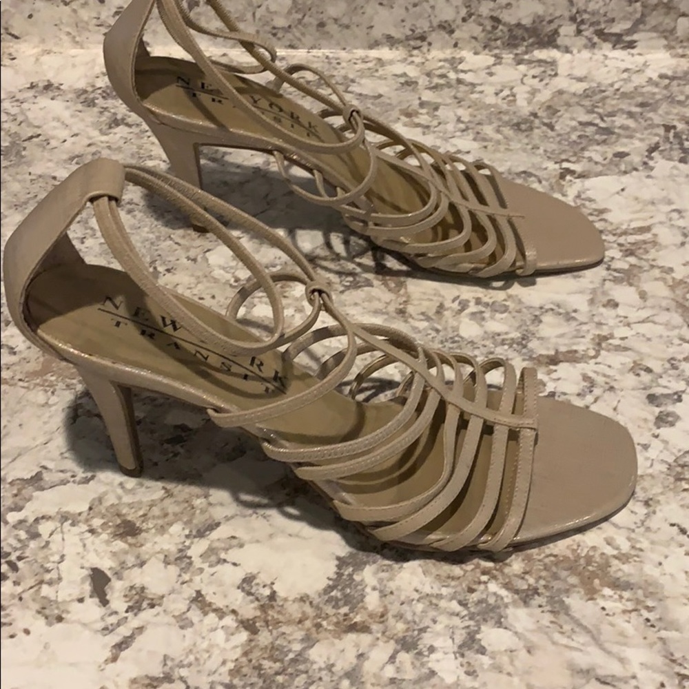 Ladies shoes - Picture 2 of 5